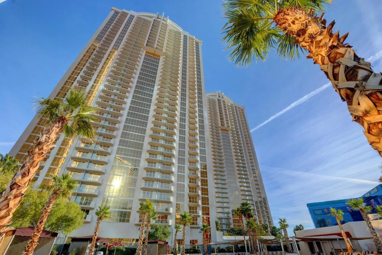 Mgm Signature-29-819 F1 Track & Strip View Studio Las Vegas Holiday home